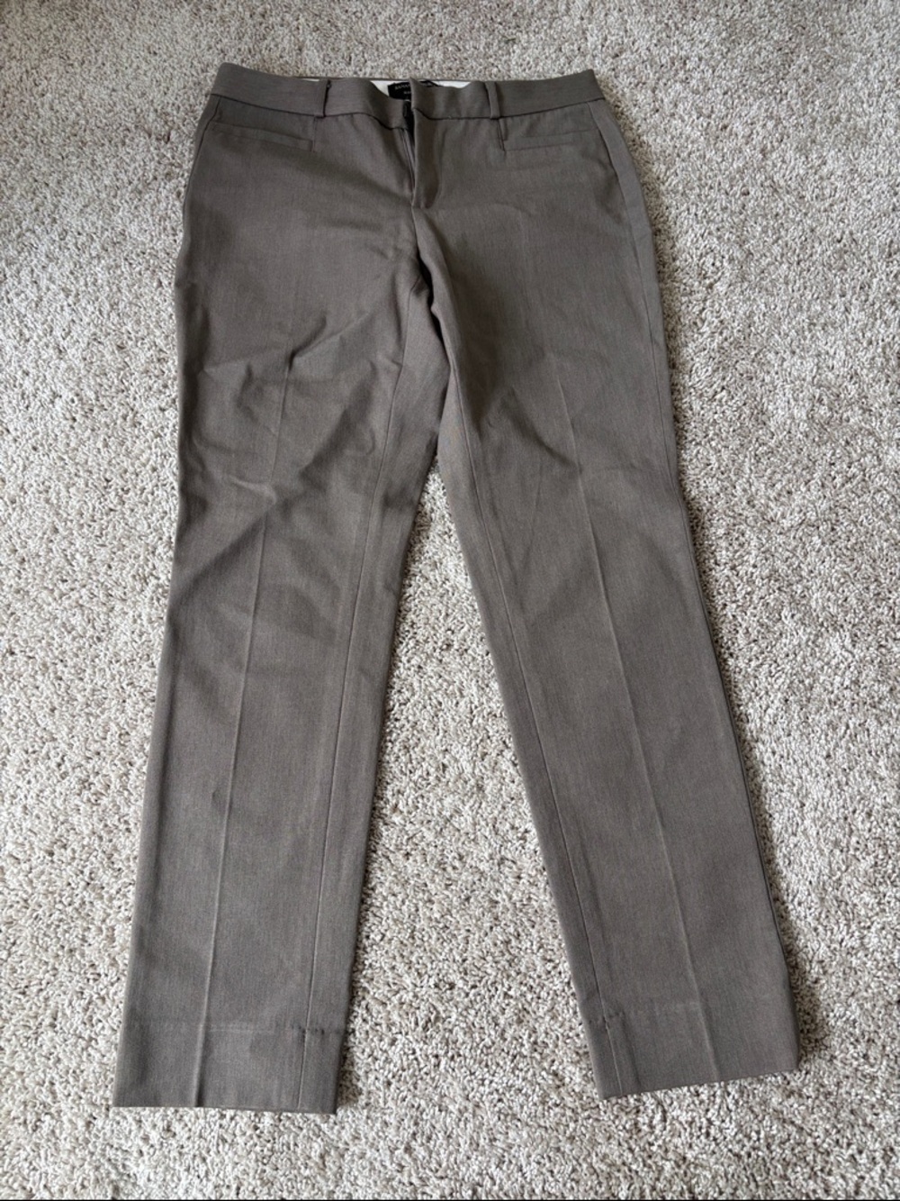 Banana Republic Women’s Dress Pants in Taupe